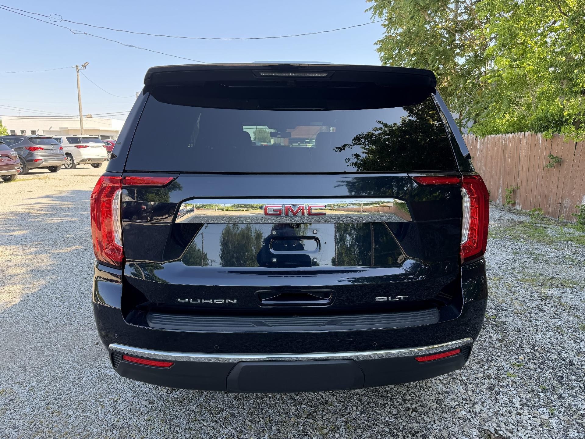 2022 GMC Yukon SLT