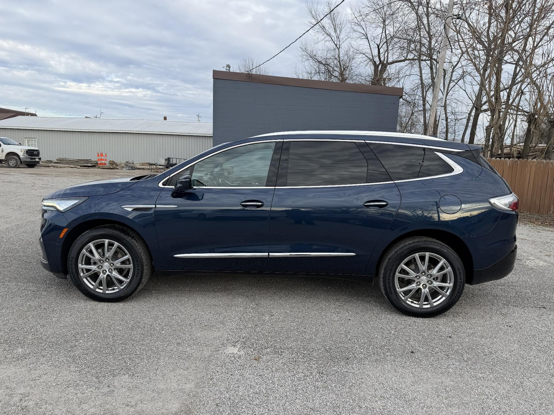 2022 Buick Enclave Essence
