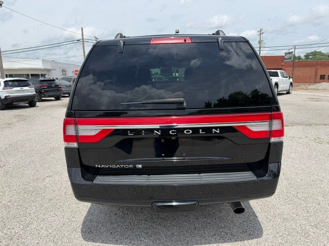 2017 Lincoln Navigator L Select