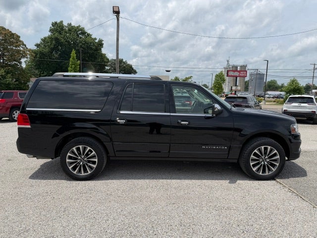 2017 Lincoln Navigator L Select