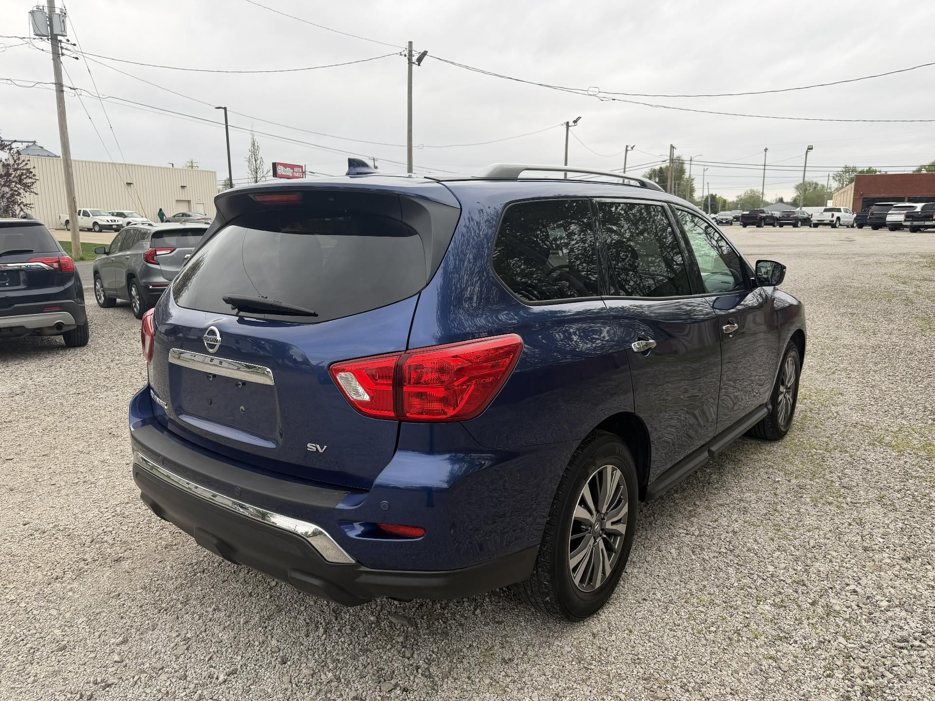 2019 Nissan Pathfinder SV
