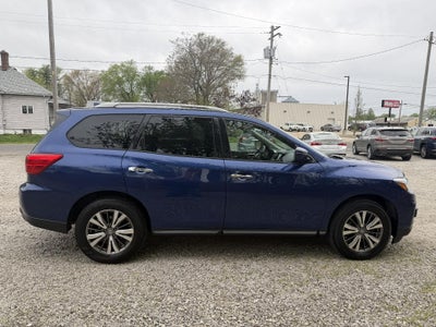2019 Nissan Pathfinder SV