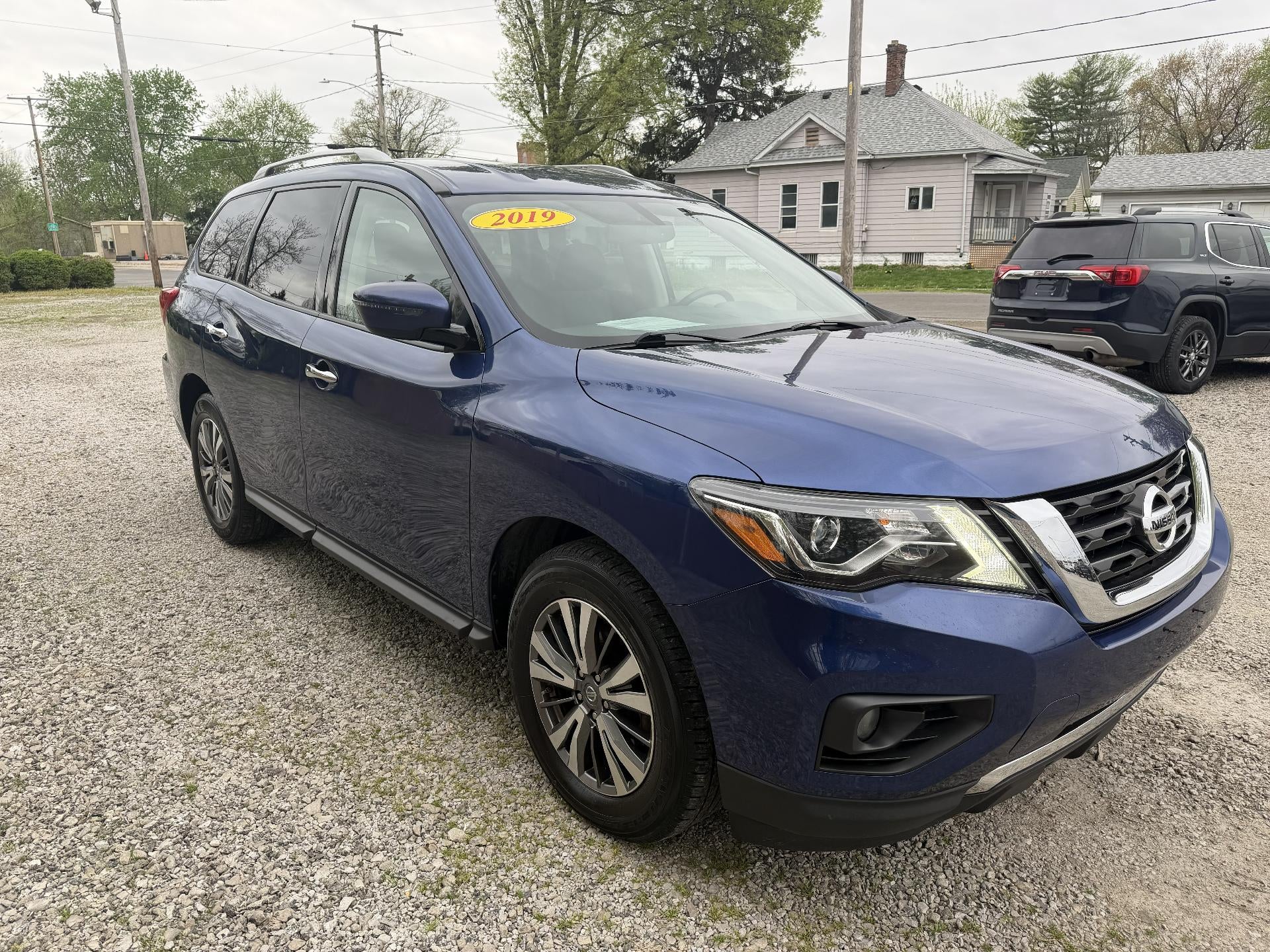 2019 Nissan Pathfinder SV